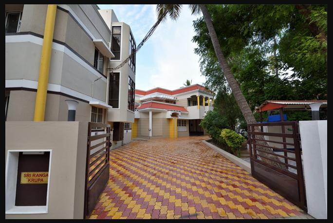 Sri Ranga Krupa Hotel Tiruchirappalli Buitenkant foto