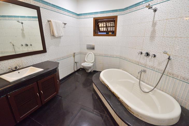 Sri Ranga Krupa Hotel Tiruchirappalli Buitenkant foto