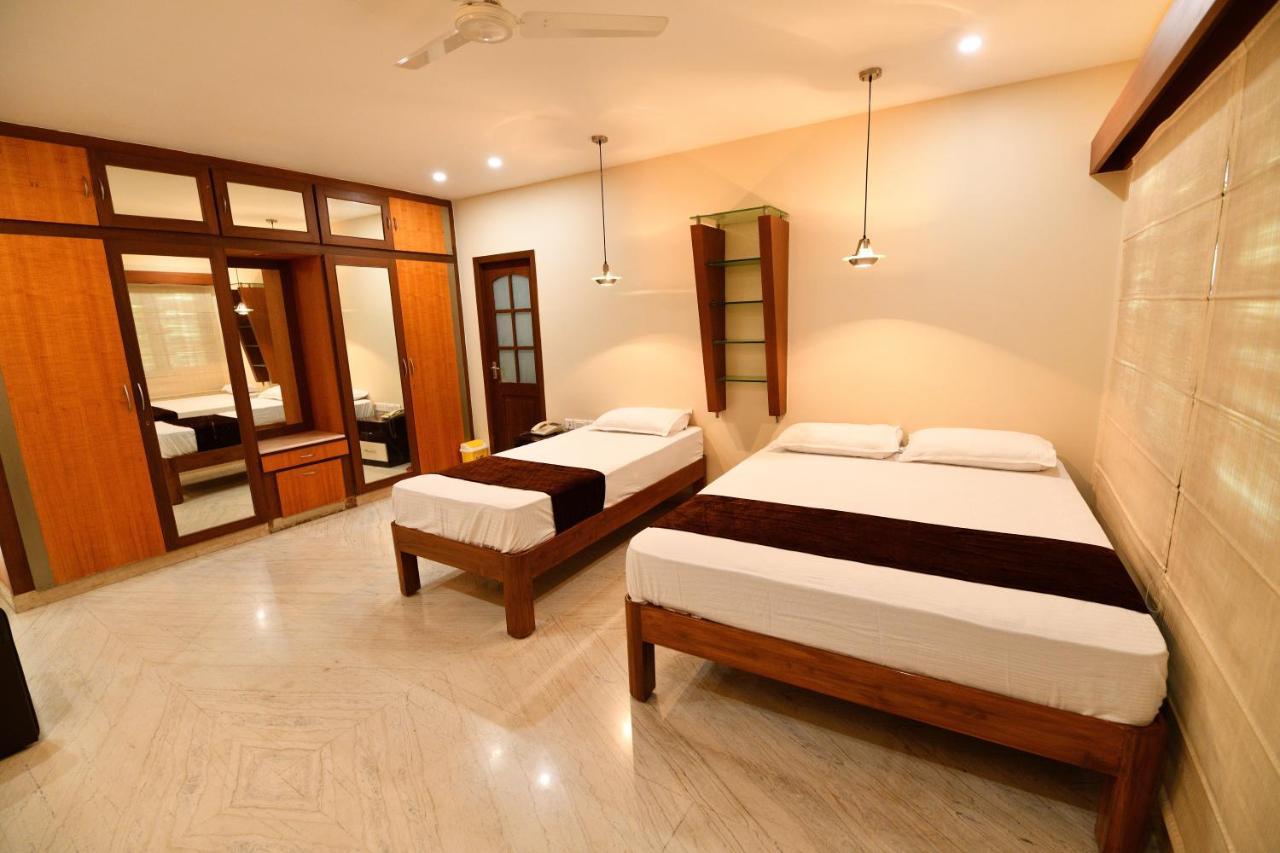 Sri Ranga Krupa Hotel Tiruchirappalli Buitenkant foto
