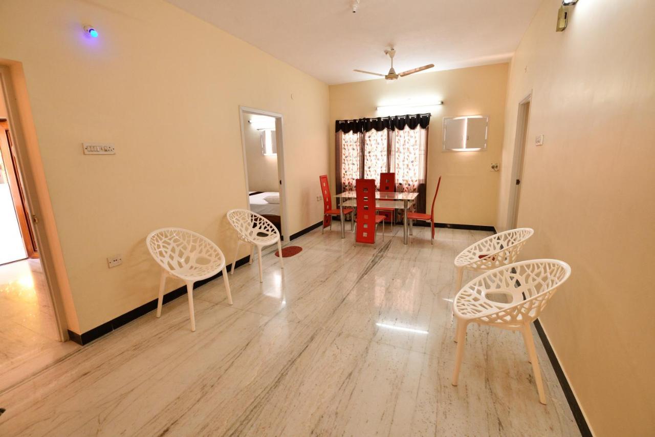 Sri Ranga Krupa Hotel Tiruchirappalli Buitenkant foto