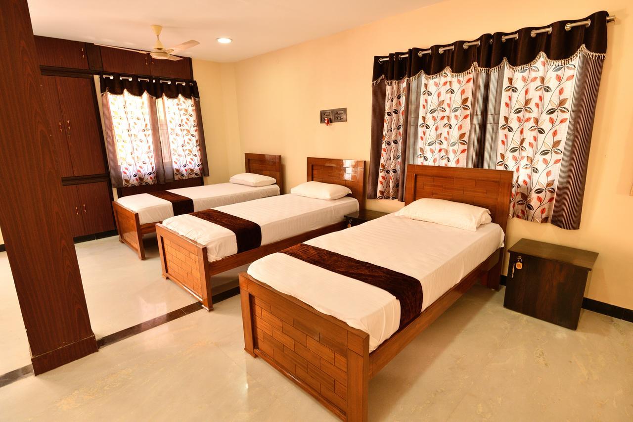 Sri Ranga Krupa Hotel Tiruchirappalli Buitenkant foto